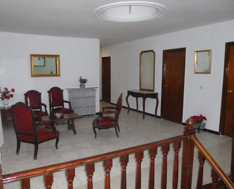 Hostal Americano Мадрид Екстериор снимка