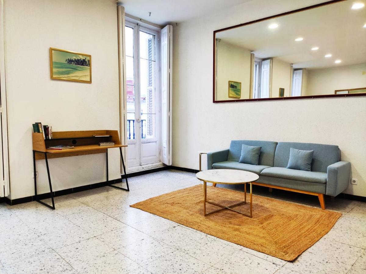 Hostal Americano Мадрид Екстериор снимка